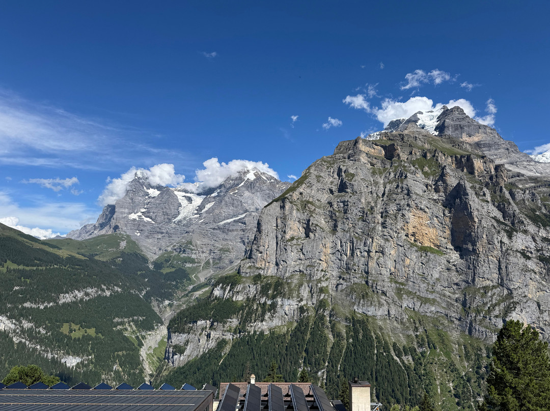 艾格峰酒店主图