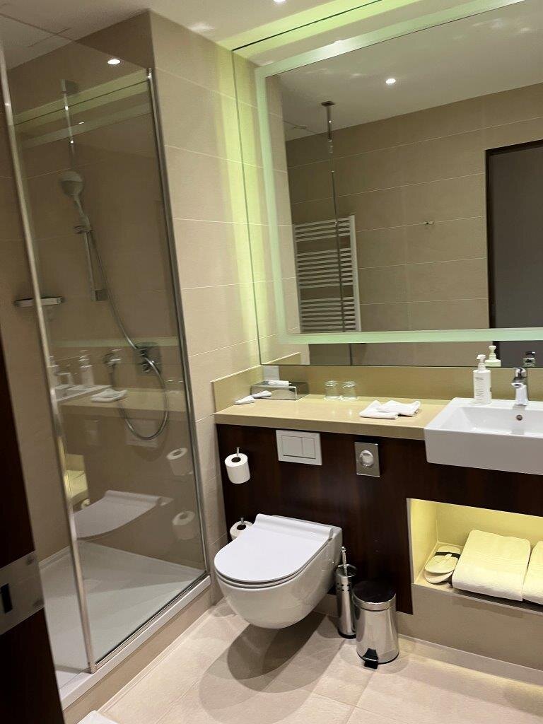 Courtyard by Marriott Sarajevo-浴室