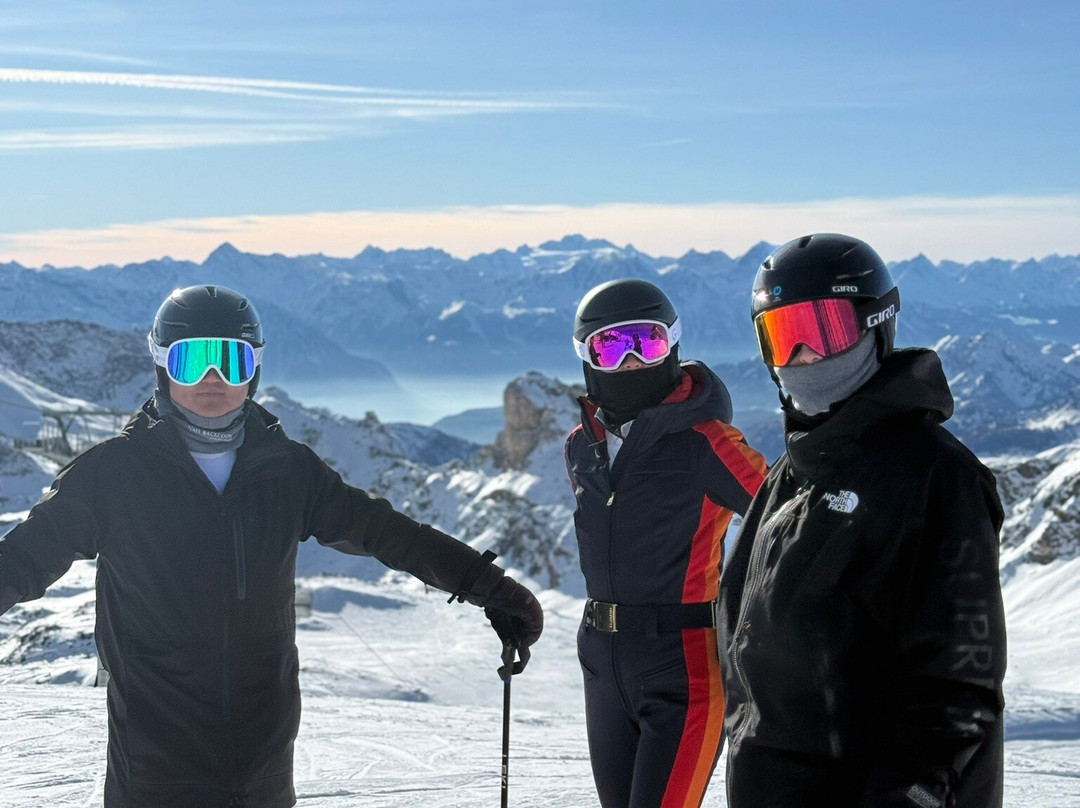 Summit Ski & Snowboard School-策马特必去景点