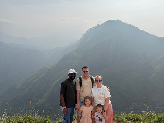 Hugging Clouds Tours-Nallathanniya必去景点