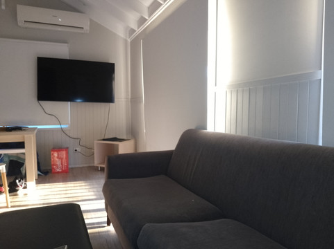 蓝礁湖海滩度假酒店主图