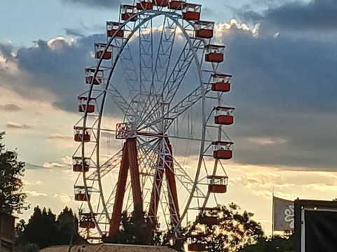 Hopi Hari-维涅杜必去景点