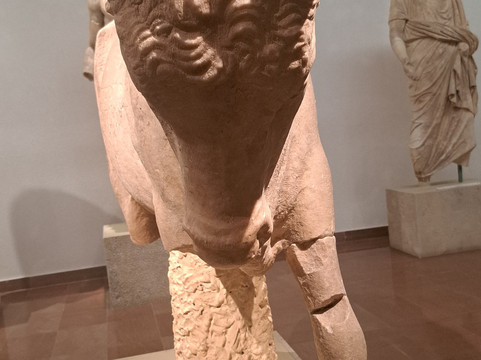 奥林匹亚考古博物馆-奥林匹亚必去景点