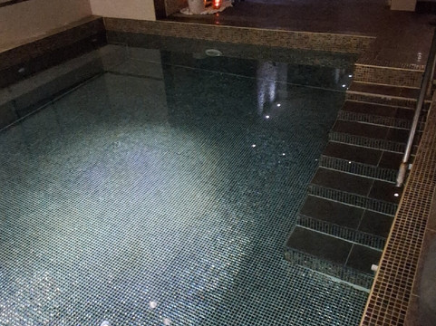 艾丽顿spa酒店主图