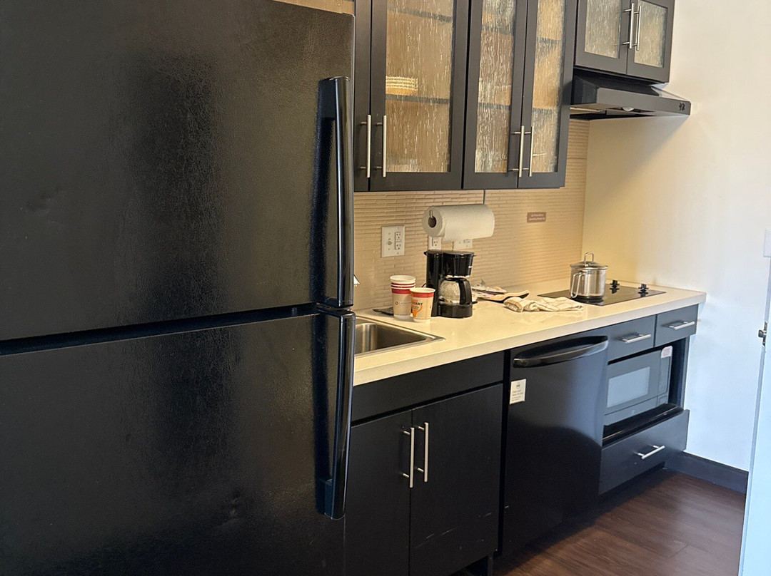 兰开斯特西Candlewood Suites主图