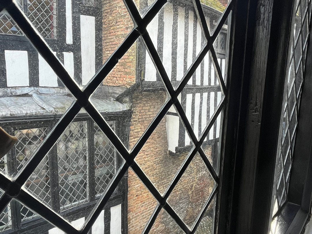 美人鱼旅馆主图