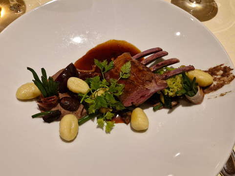 克劳斯纳夫酒店主图