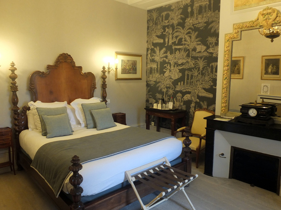 普莱城堡酒店主图