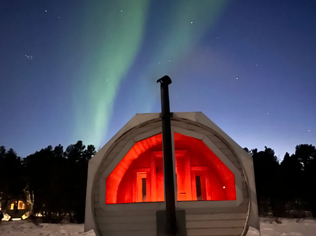 老爷爷极光团-基律纳必去景点