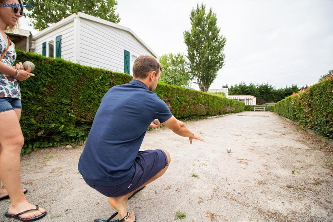 Camping Eden Villages La Pointe Saint-Gildas