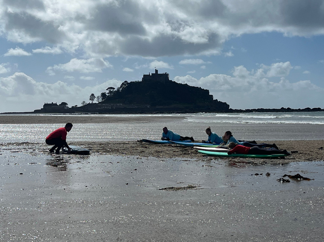 Dan Joel Surf School-赫尔斯顿必去景点