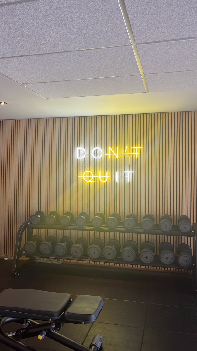 大酒店-旅行者