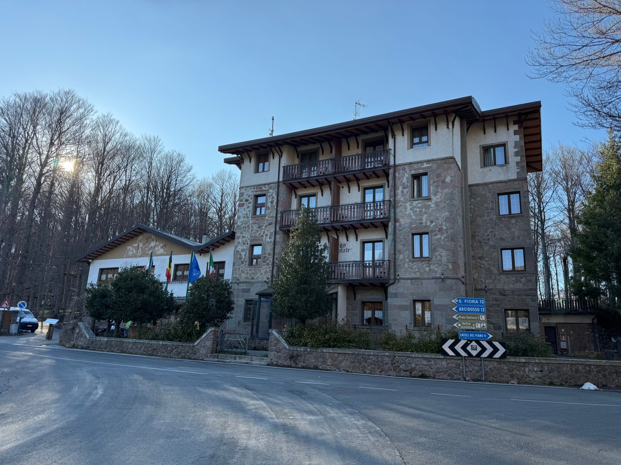 阿尔伯格麦申娜酒店-蒙特阿米亚塔-官方