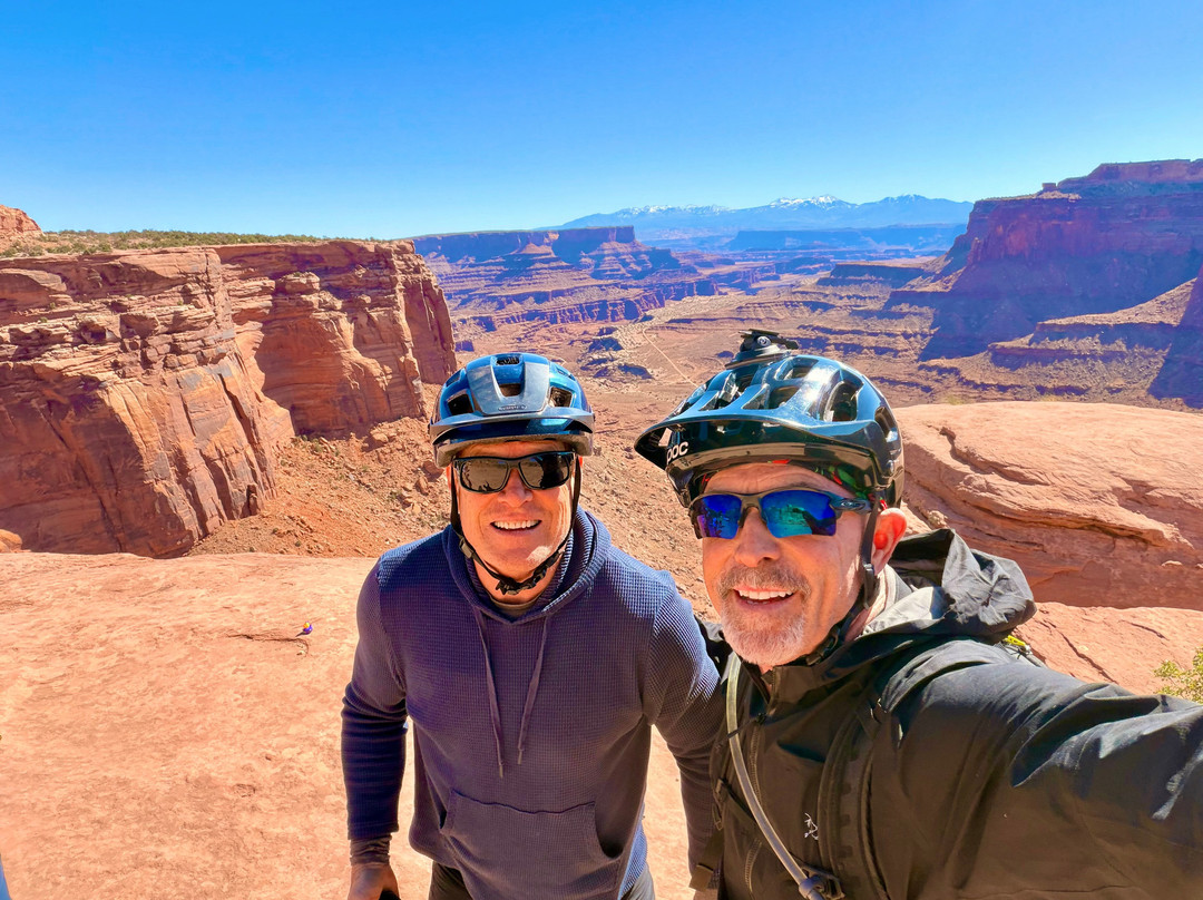 White Rim Trail-峡谷地国家公园必去景点