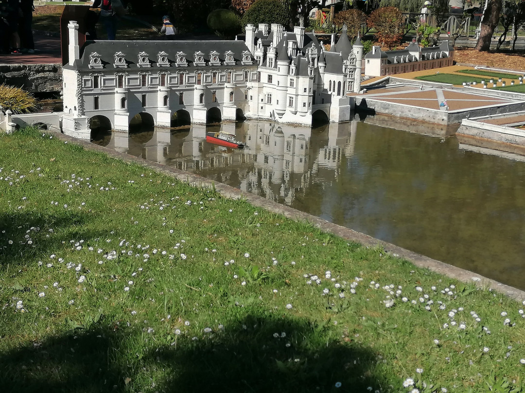 Parc Mini-Châteaux-昂布瓦斯必去景点