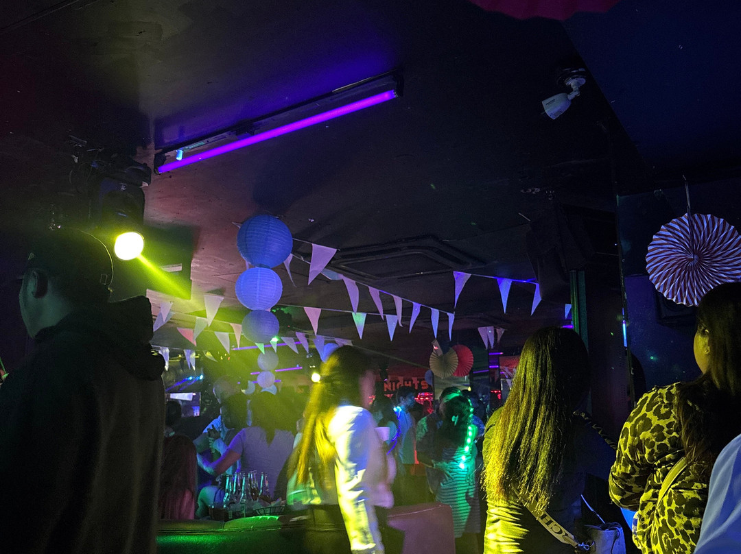 Neon Nights Bar Club-马卡蒂必去景点