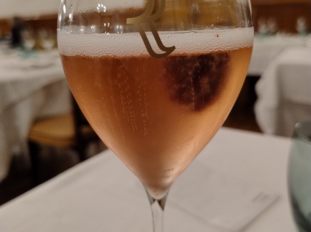 公园之家大酒店主图