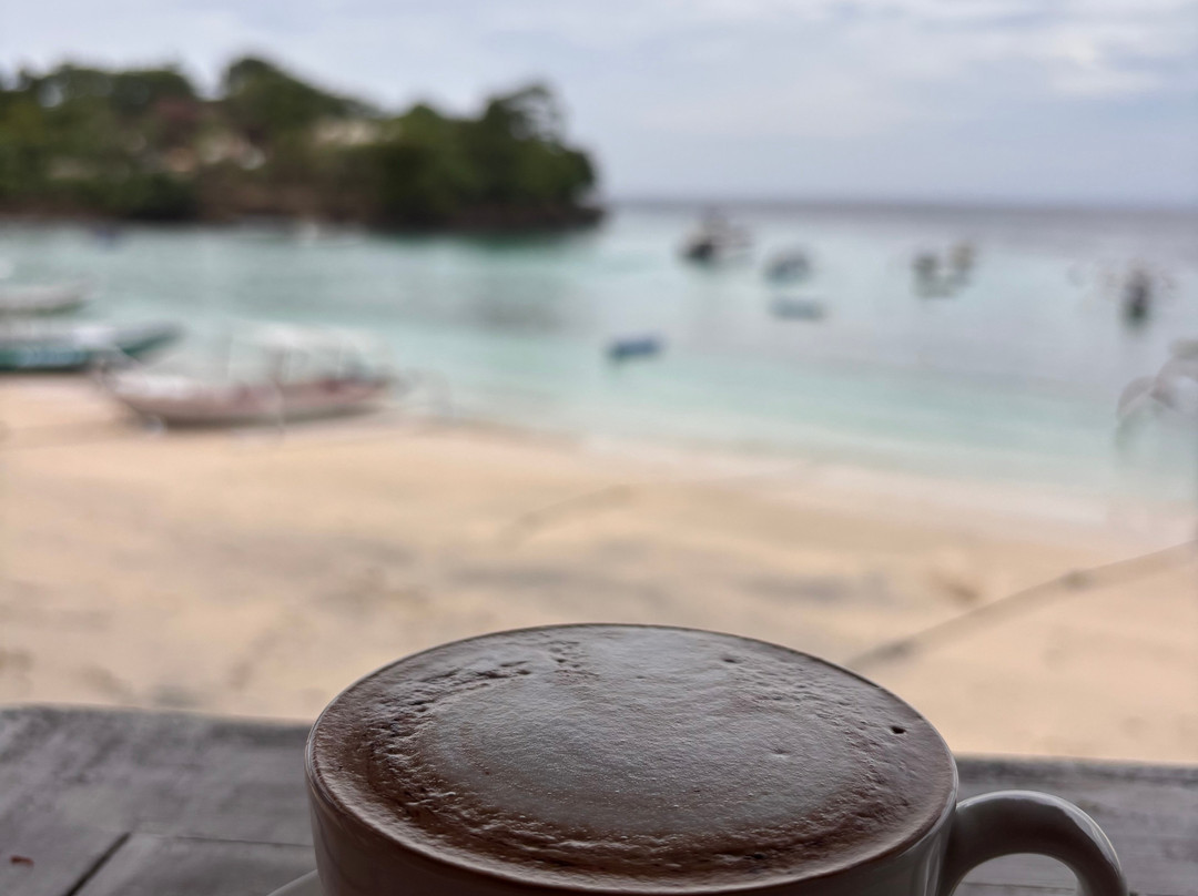 海潮海滩度假酒店主图