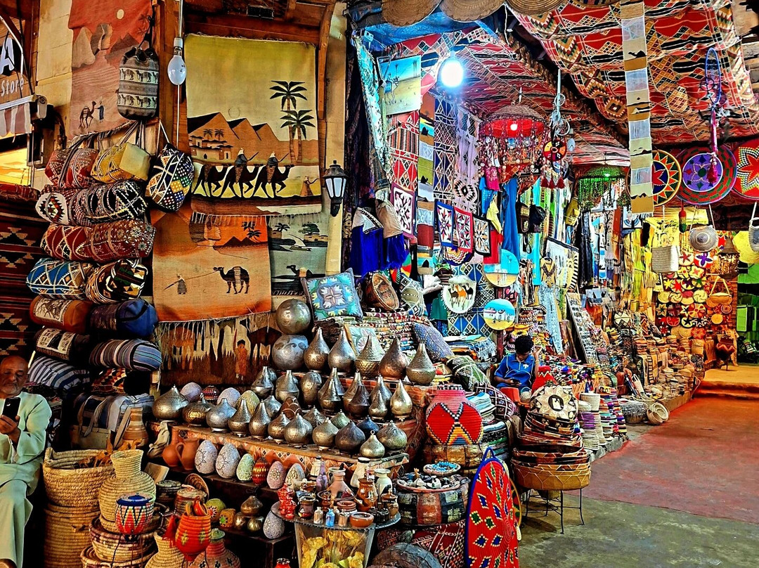 Aswan Market-亚斯文必去景点