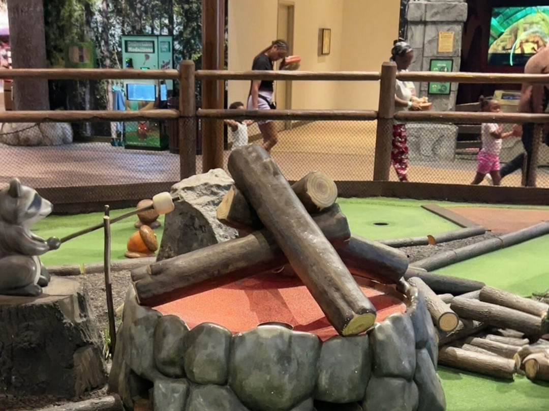 亚特兰大拉格兰奇大狼小屋主图