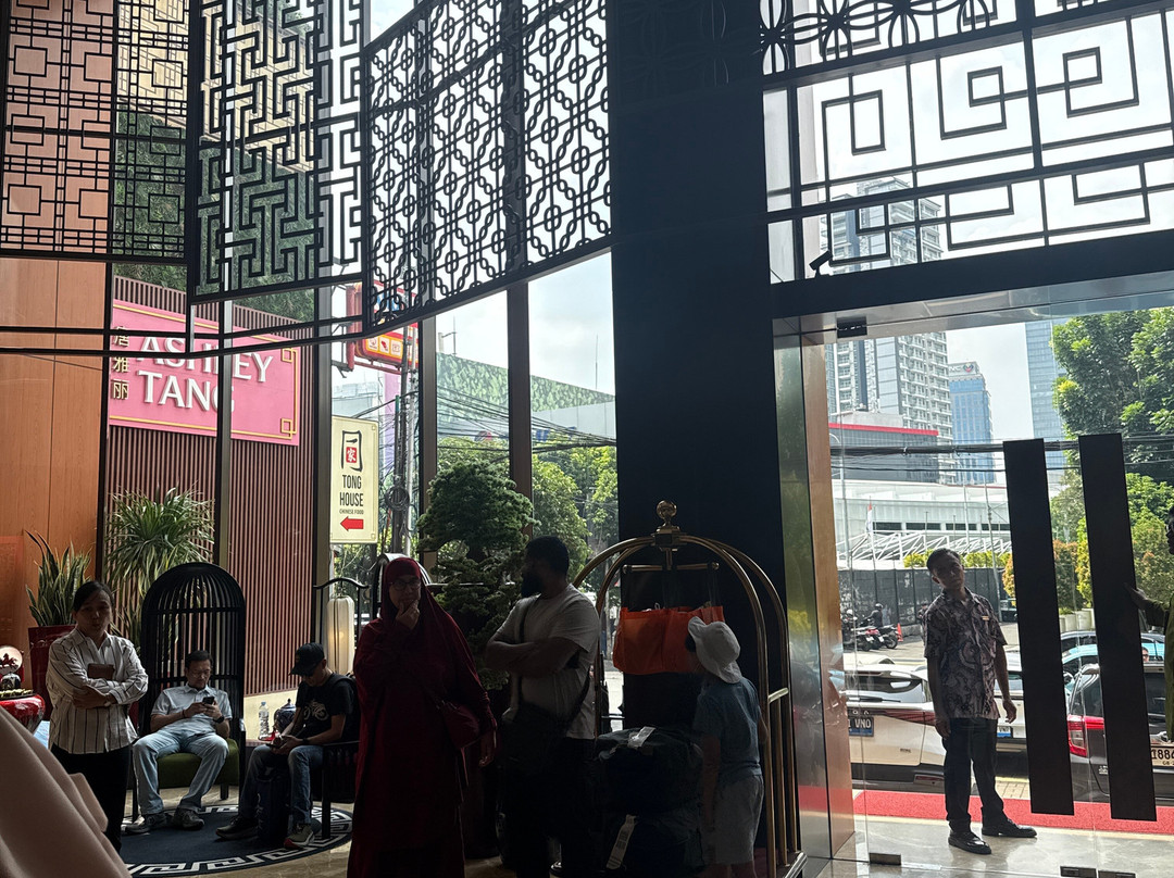 雅加达门腾阿什利唐酒店主图