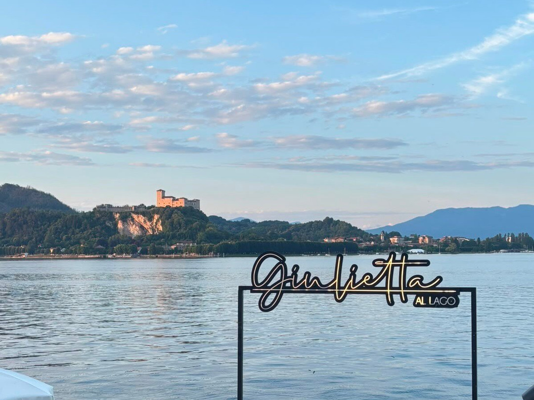 Giulietta Al Lago