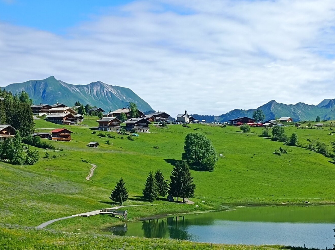 Lac Des Confins-拉克吕萨必去景点