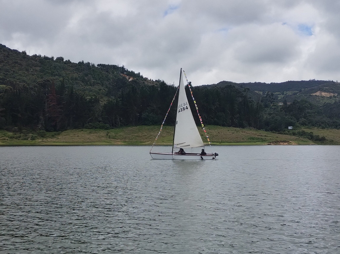 Barlovento Travesías en Velero-Guatavita必去景点