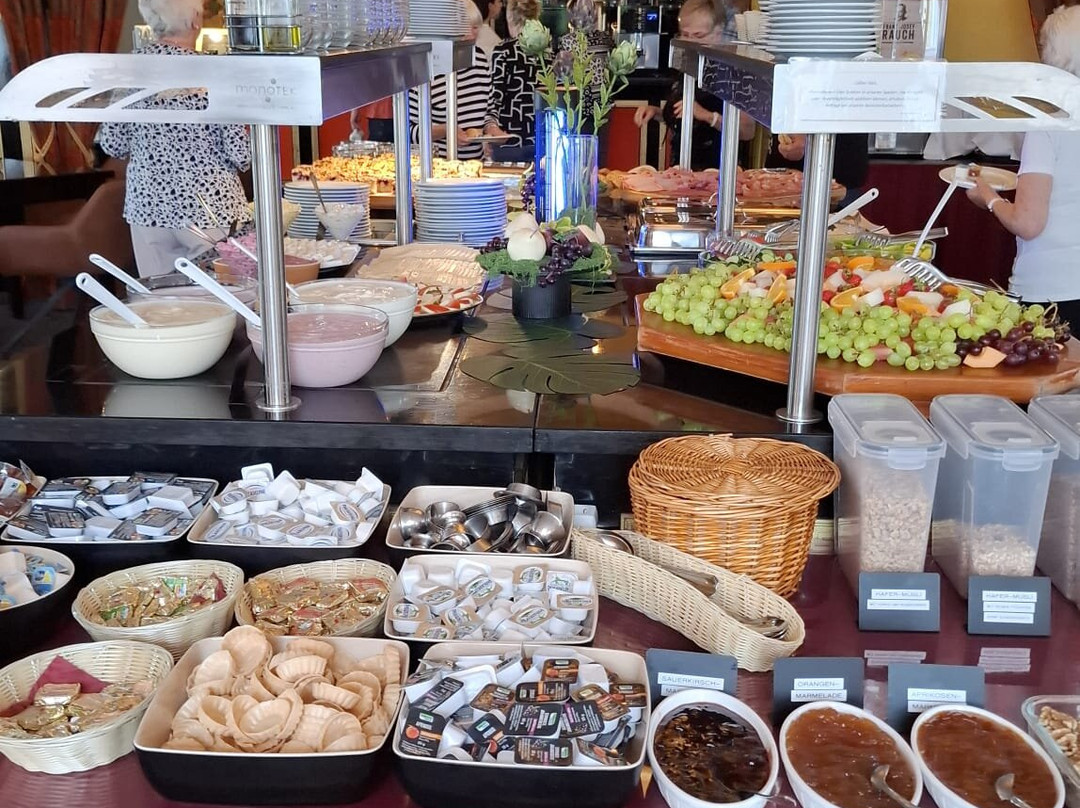 亚历萨酒店主图