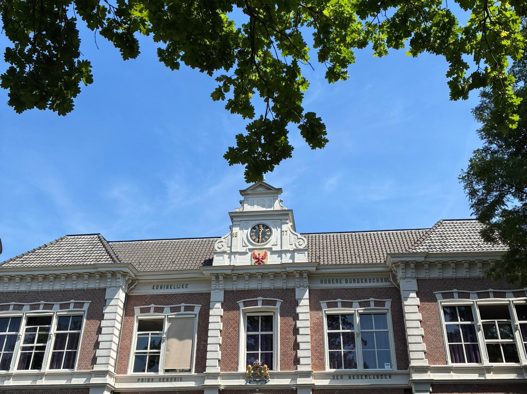 Koninklijke Hogere Burgerschool (1877)-阿珀尔多伦必去景点