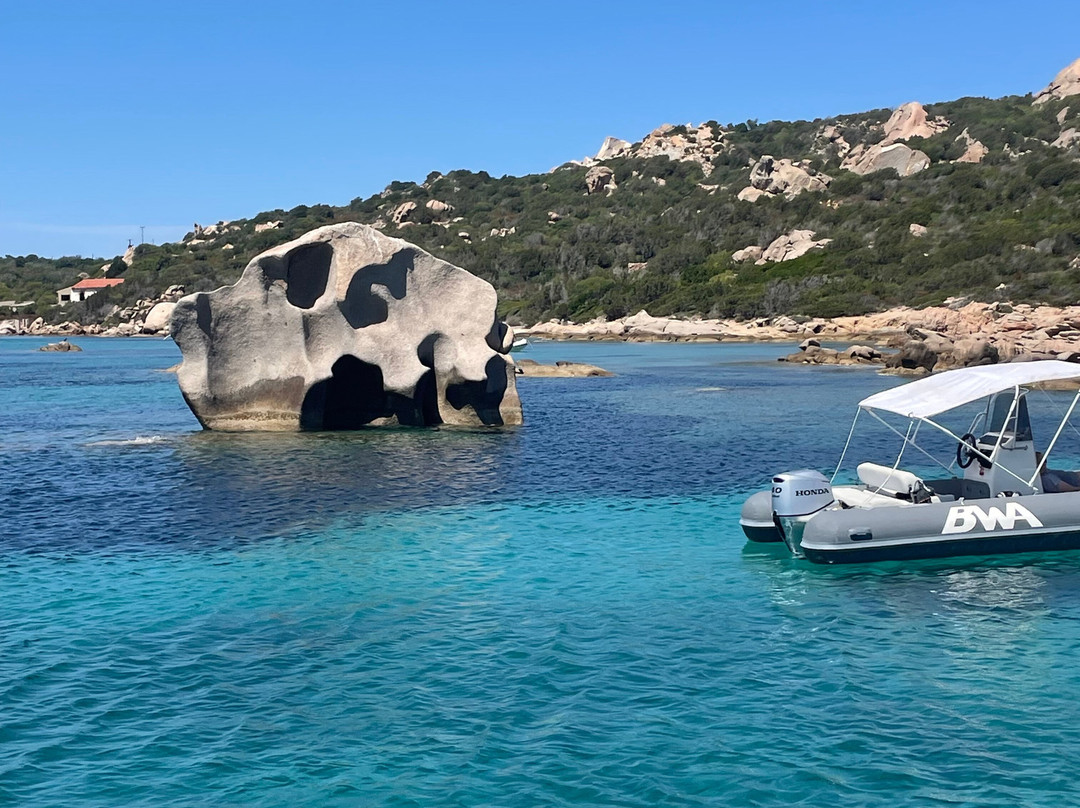 Smeralda Boats-Cannigione必去景点