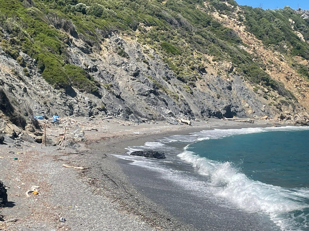 Megas Gialos Beach-Kalivia必去景点