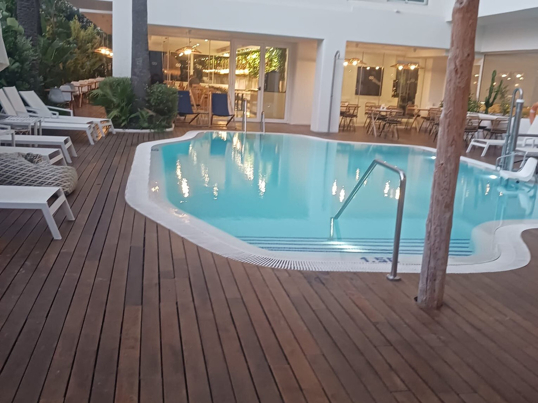 HM阿玛海滩旅馆主图