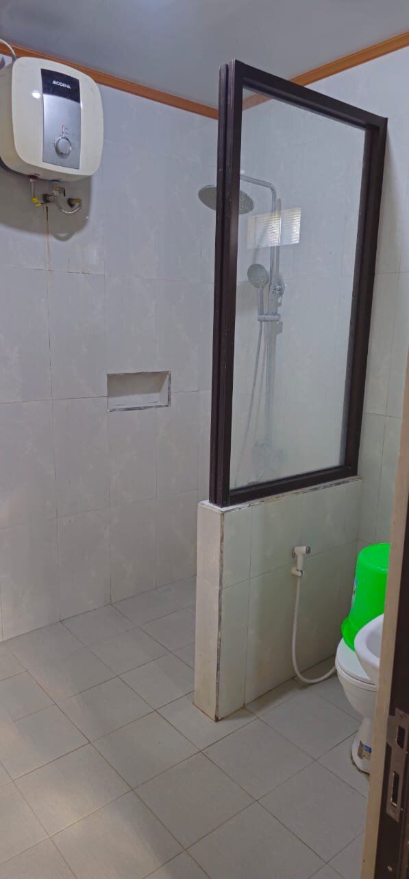 Family Stay Beach View at Omah Sundak 3-旅行者