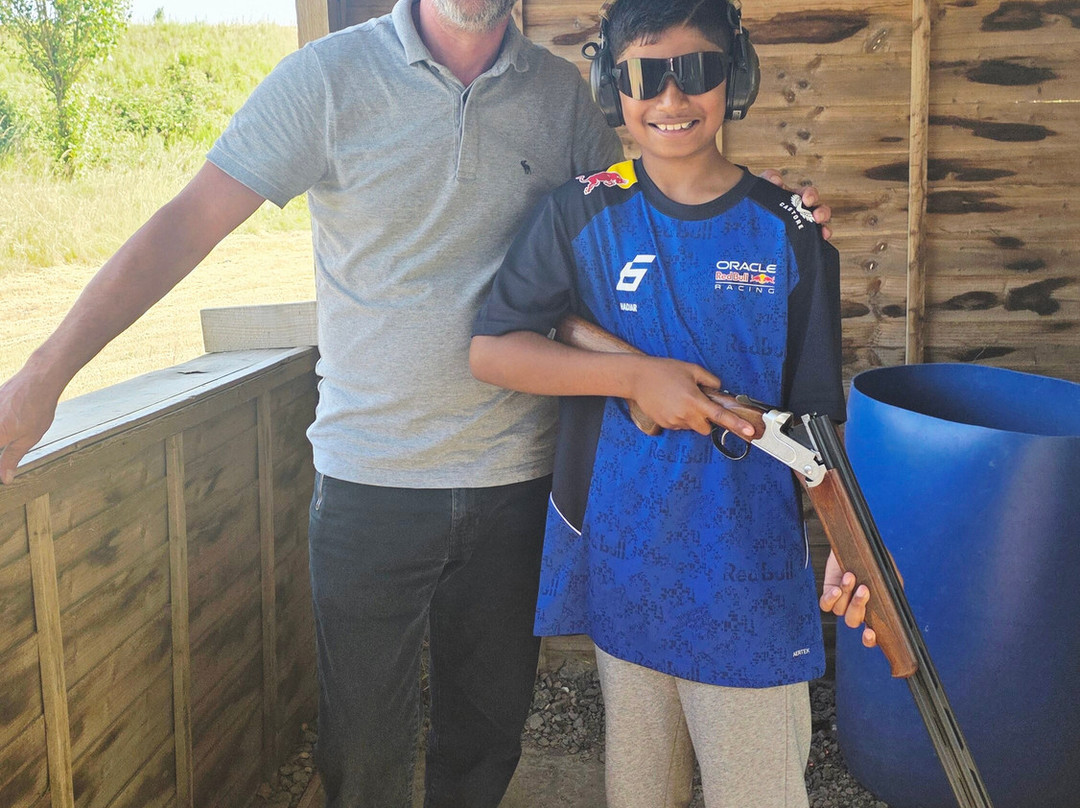 Lakeside Clay Shoot & Fishing Lakes-拉夫堡必去景点