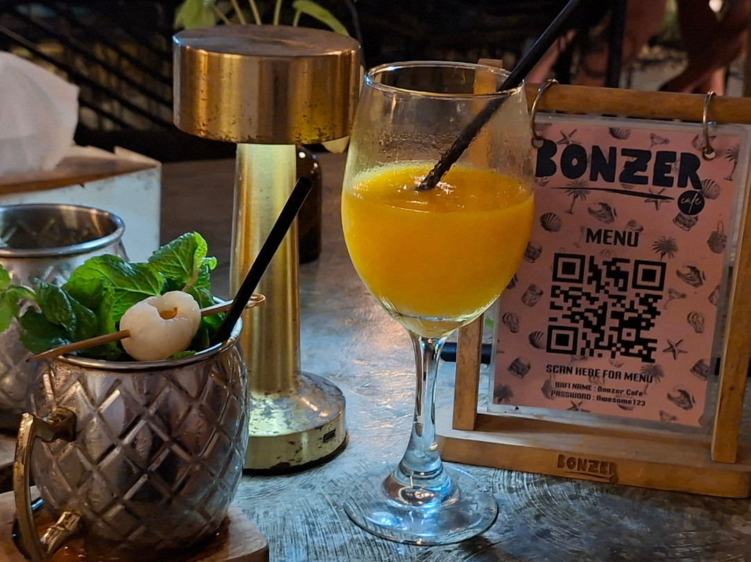 Bonzer Cafe