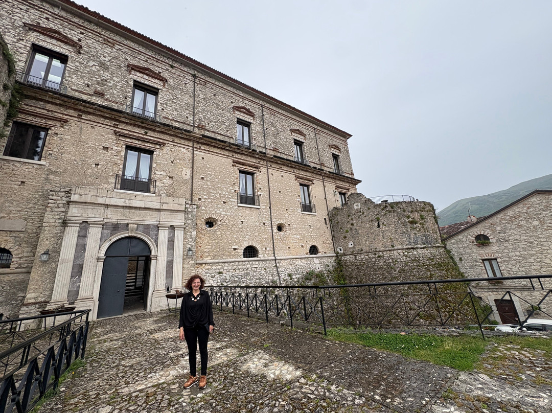 Castello Macchiaroli-Teggiano必去景点