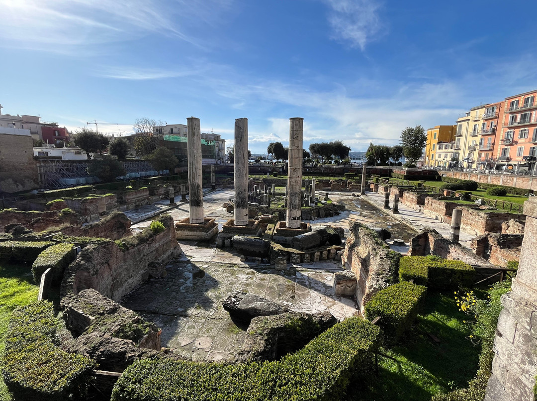 Macellum (Temple of Serapis)-波佐利必去景点