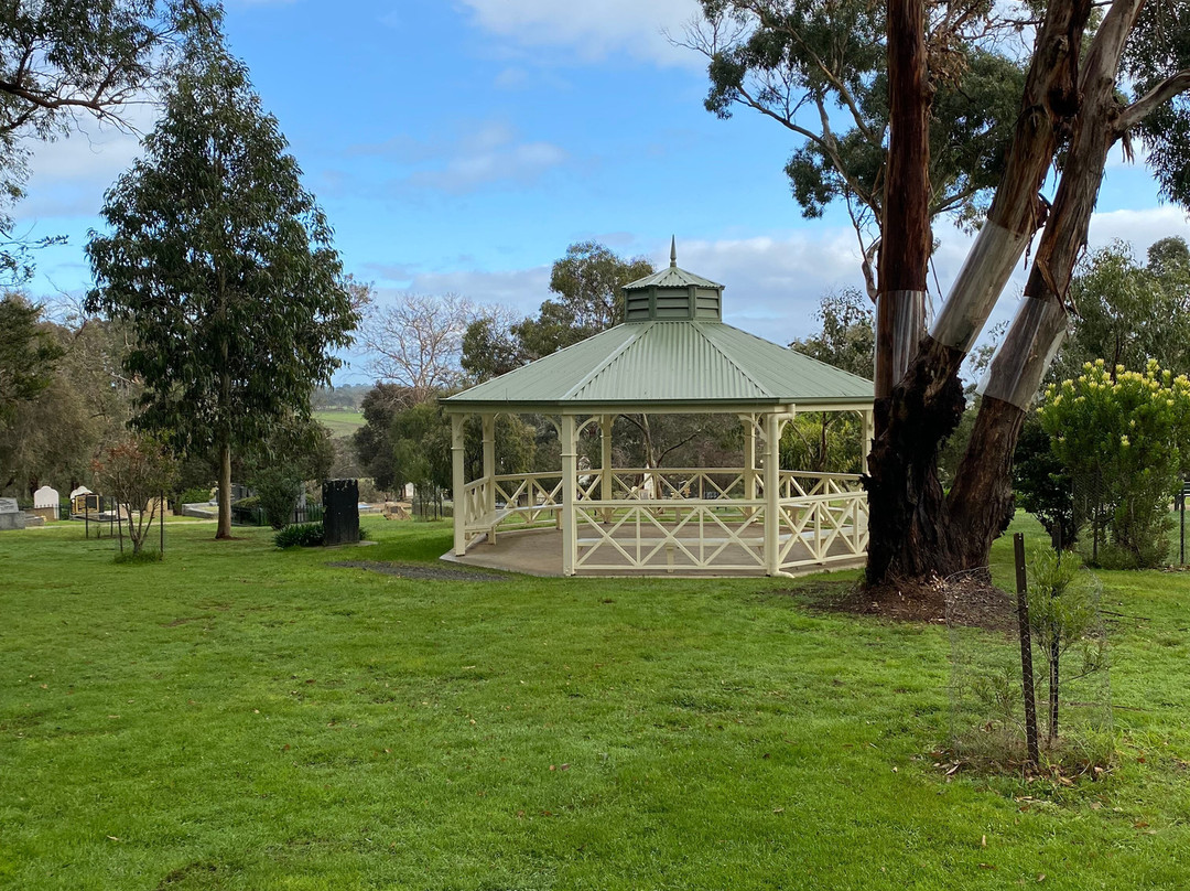 Phillip Island Cemetery-考斯必去景点