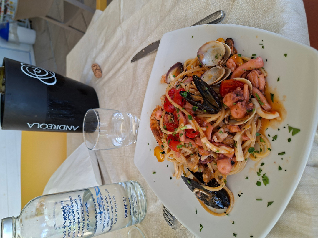 Lido Baia Azzurra-斯佩隆加必去景点