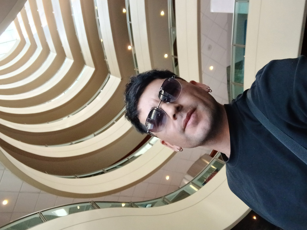 卡米诺瑞尔套房酒店主图