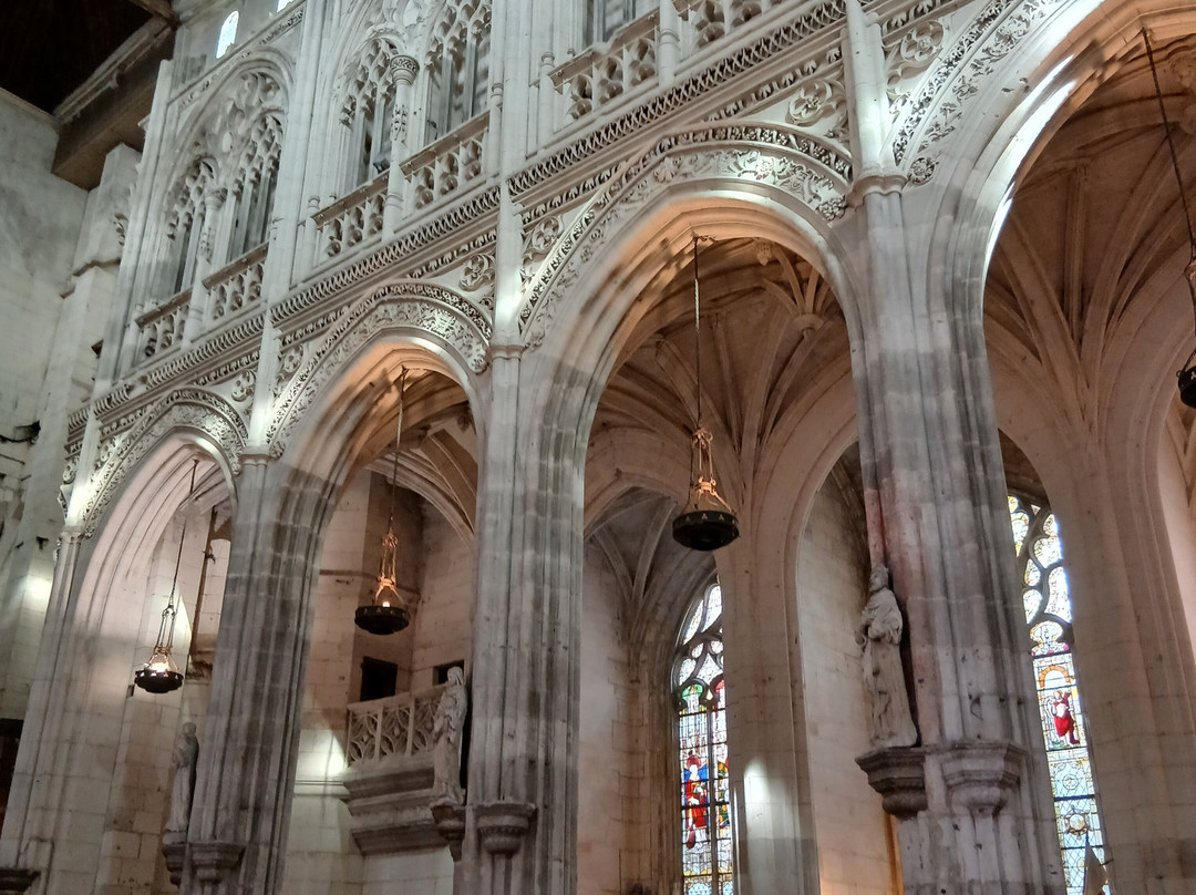 Eglise Saint-Ouen-Pont-Audemer必去景点