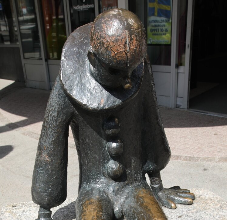 Statue Harlekin och Pierrot (Statue de Arlequin et Pierrot)-Hudiksvall必去景点