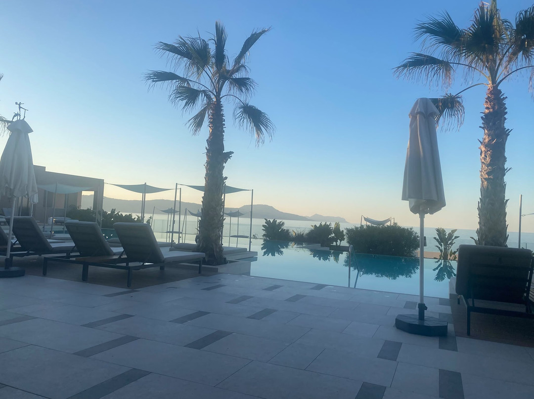 Oros Luxury Beach Resort