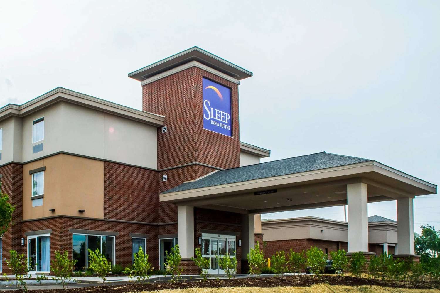 Sleep Inn & Suites Airport-官方