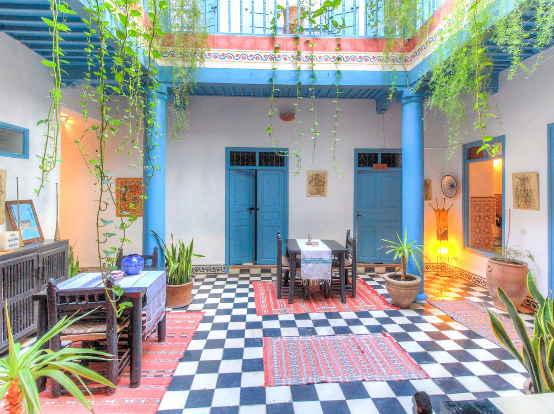 Hotel Les Matins Bleus