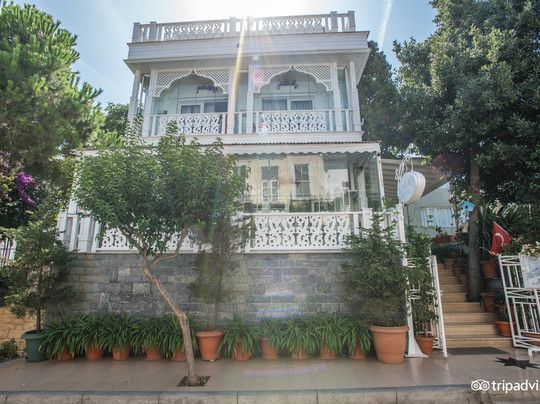 White Palace Buyukada