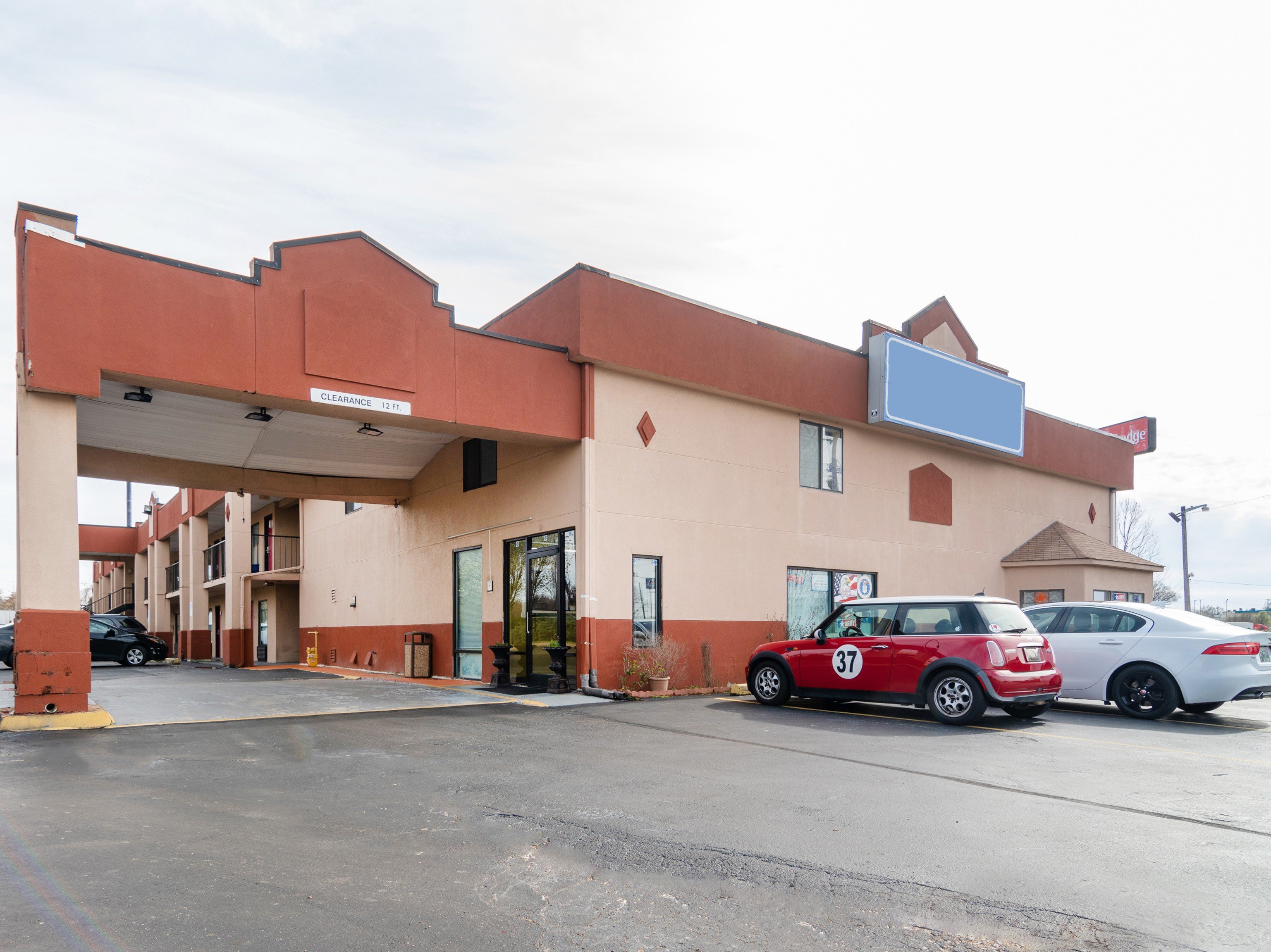 OYO Hotel Brownsville TN I-40-官方