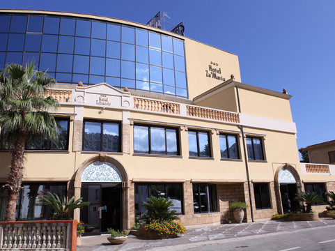 Caronia酒店住宿-萨玛丽亚酒店