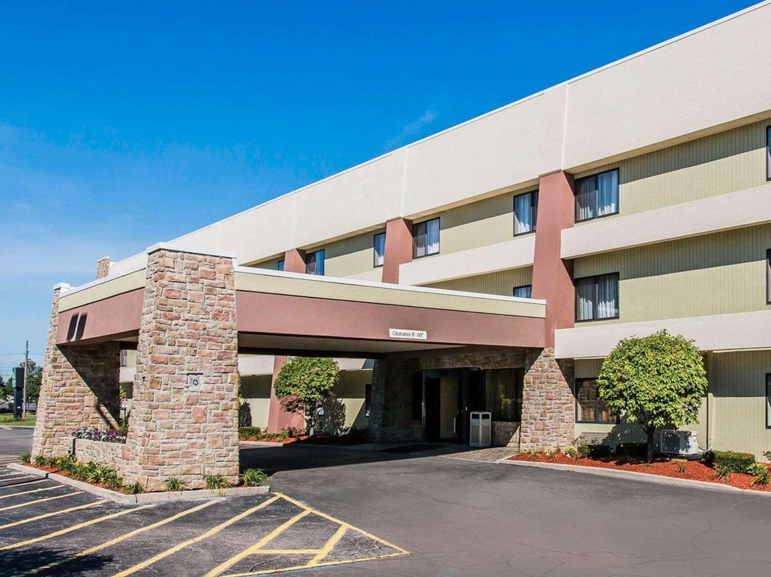 Center Line酒店住宿-Quality Inn & Suites Warren - Detroit